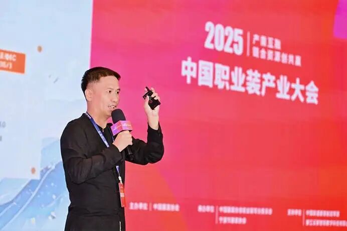 ZGD_2368-opq4056014991